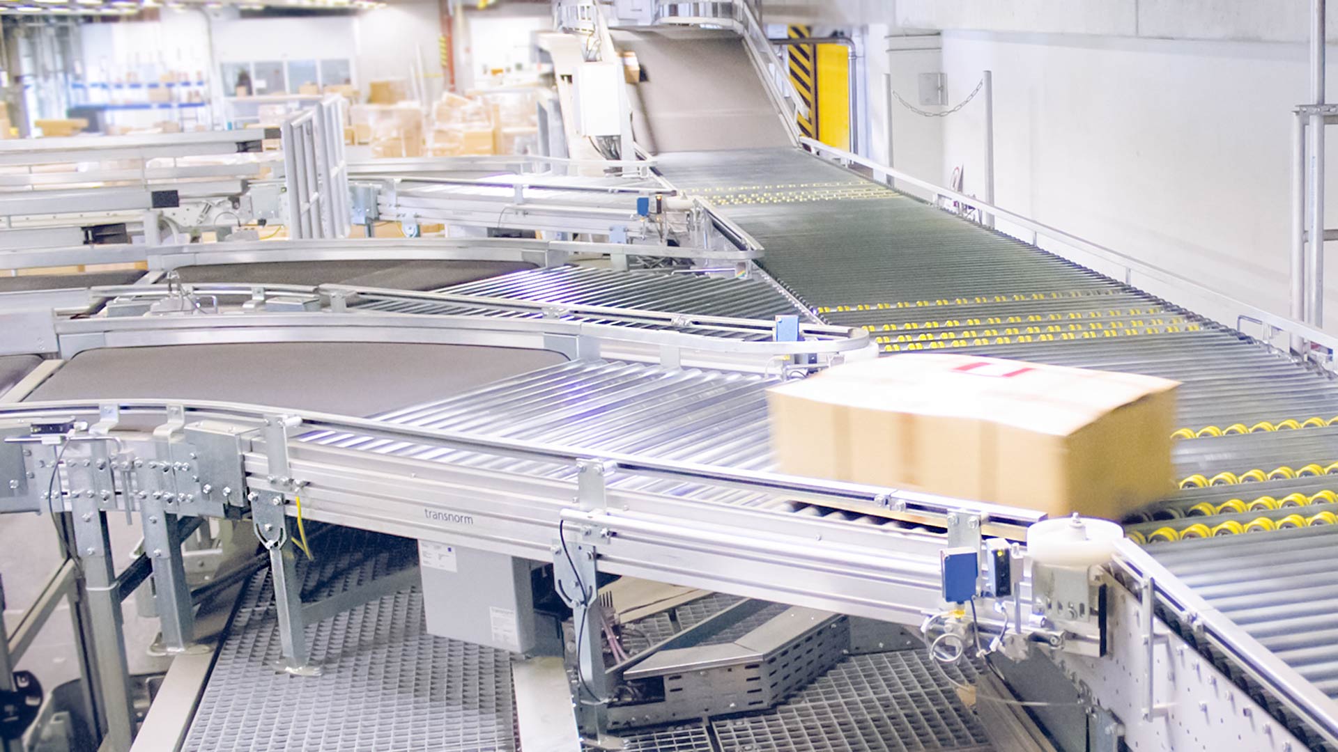 mfi-produkte-kartonfoerdertechnik-karton-anlagenausschnitt