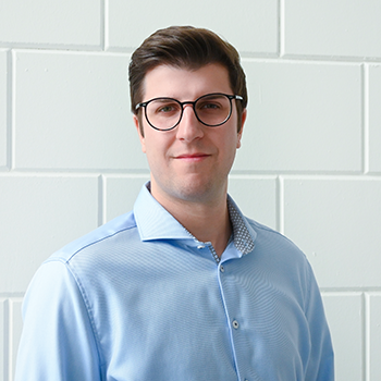 bild-mfi-kontakt-luca-hill