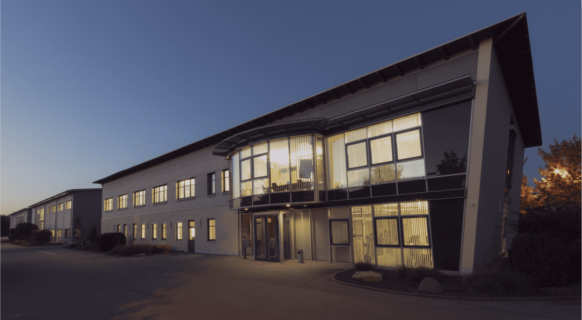 scio-automation intrasolutions-warehouse-osterhofen-außen-gebaude